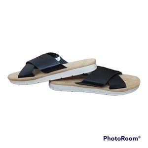 van heusen flat sandals